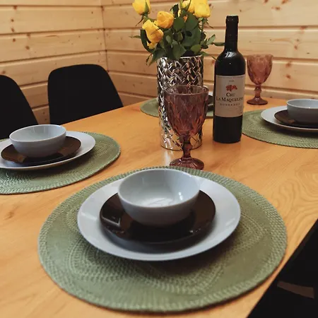 Letniskowy Letniczówka Сasa de vacaciones Warchaly